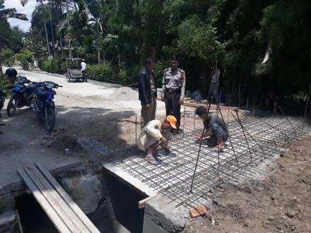Monitoring Kegiatan Pembangunan Desa Oleh Babhinkamtibmas